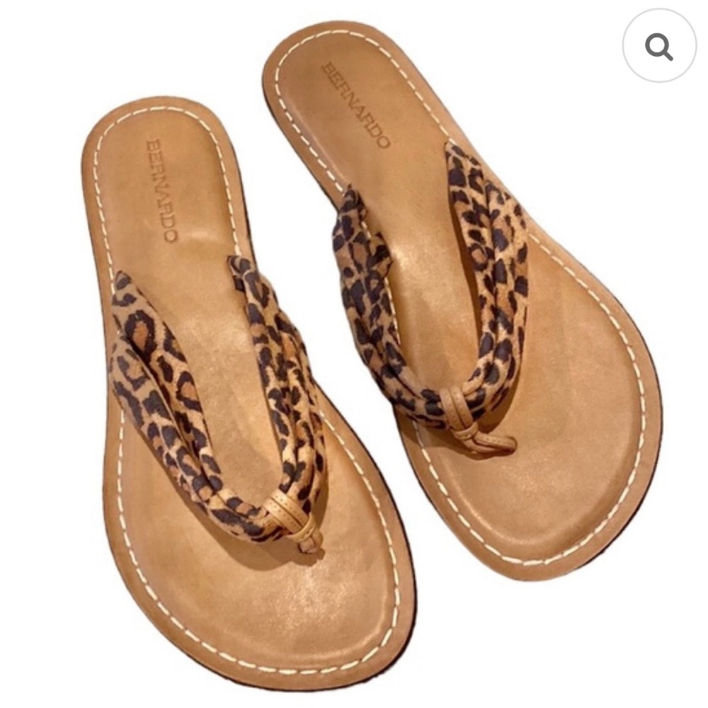 New (without tags) Bernardo Miami Leopard Suede Sandal Size 8